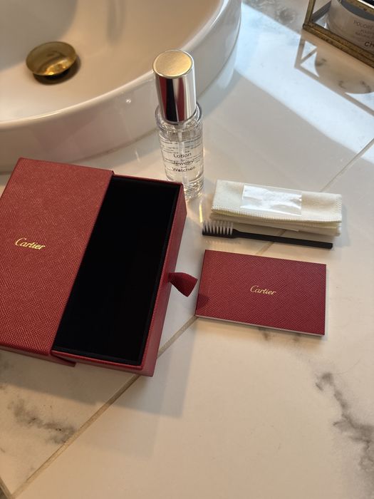 Zestaw Cartier do czyszczenia zagarka i bizuterii