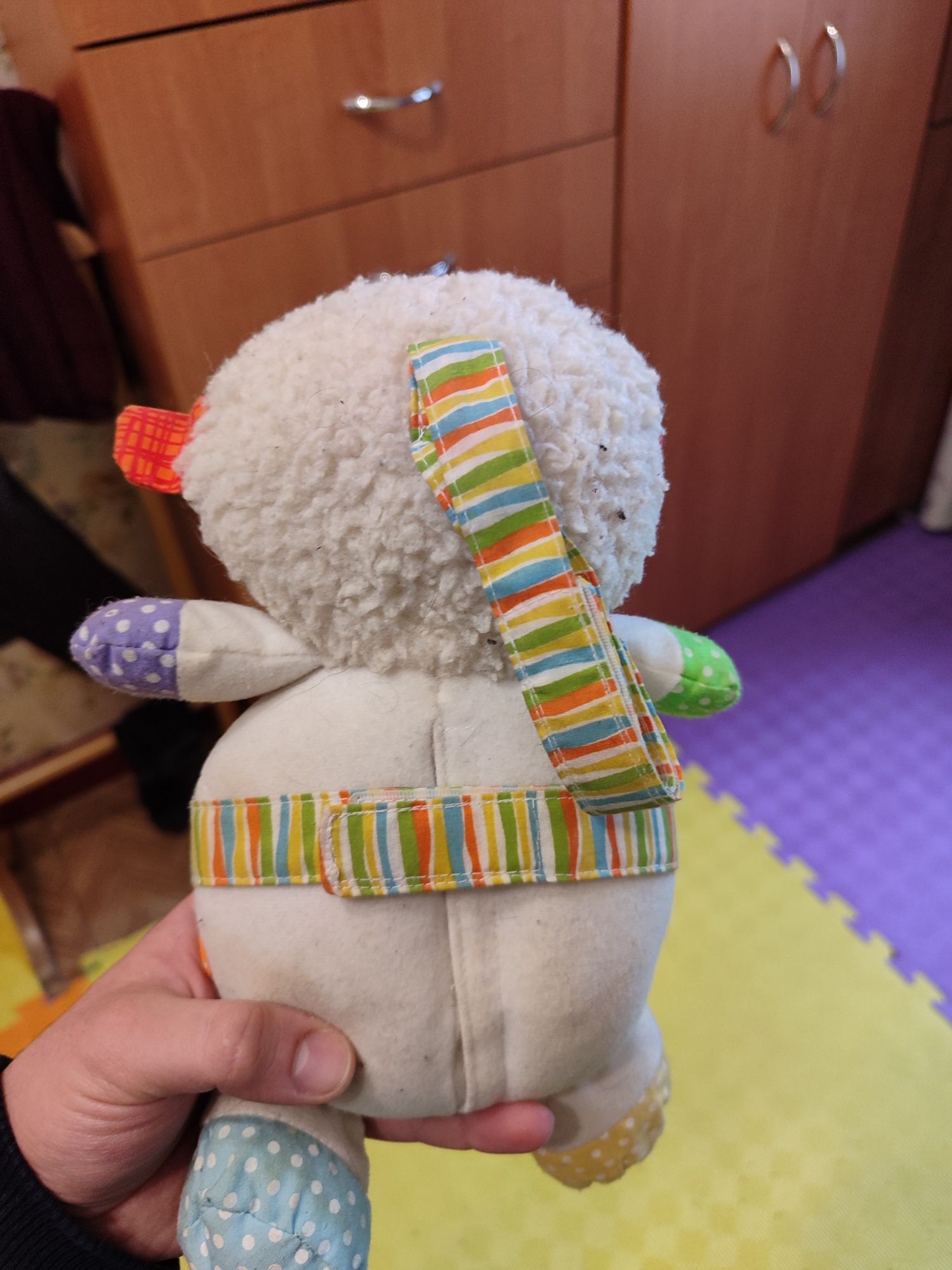 Игрушка ночник овечка с колыбельными Infantino