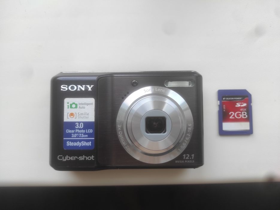 Продам фотоаппарат sony