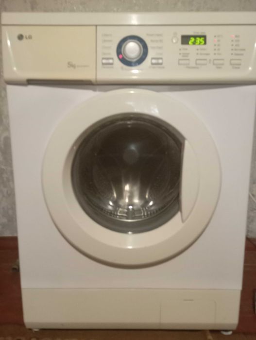 Продам пральну машинку LG 6кг.