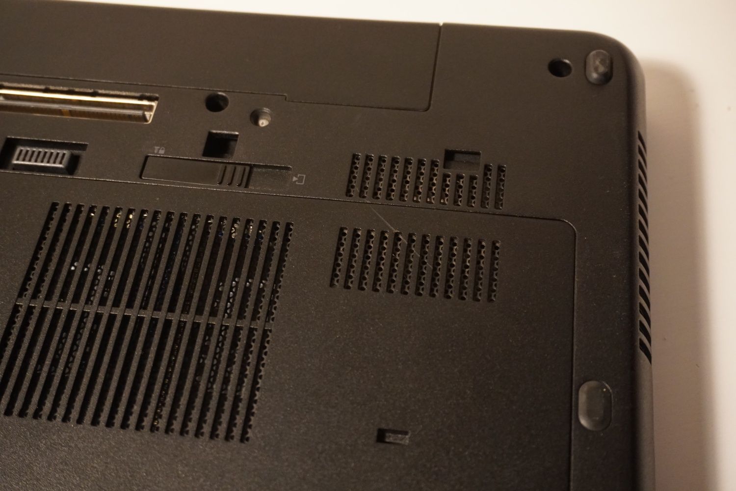 Biznesowy laptop HP zBook 15 G2 i7/16GB + stacja dokująca