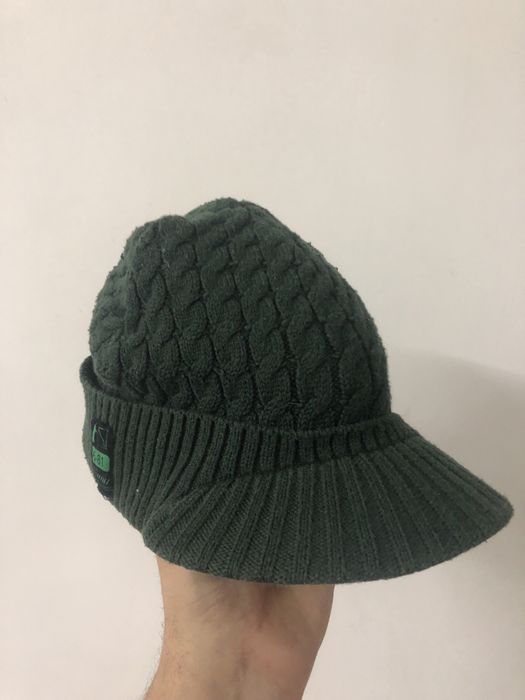 Шапка с козырьком H&М