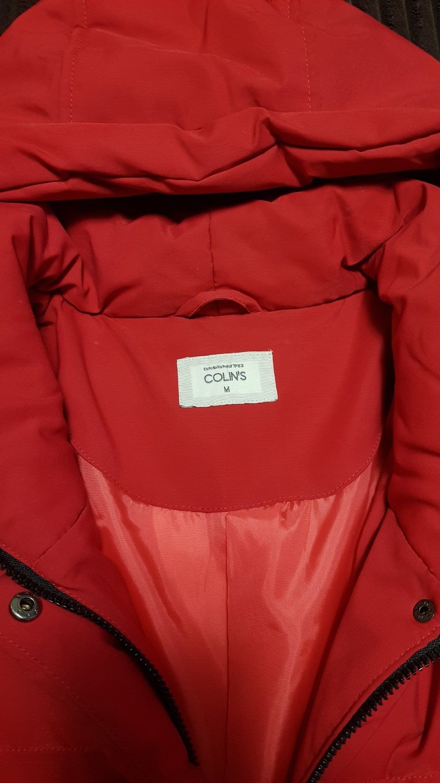 Продам куртку Colin's