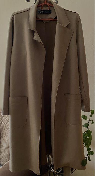 Пальто бежеве zara