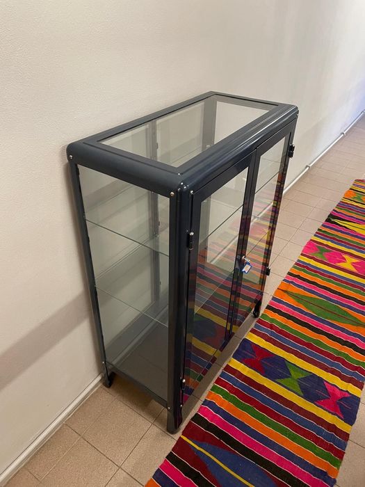 Vitrine ikea de vidro