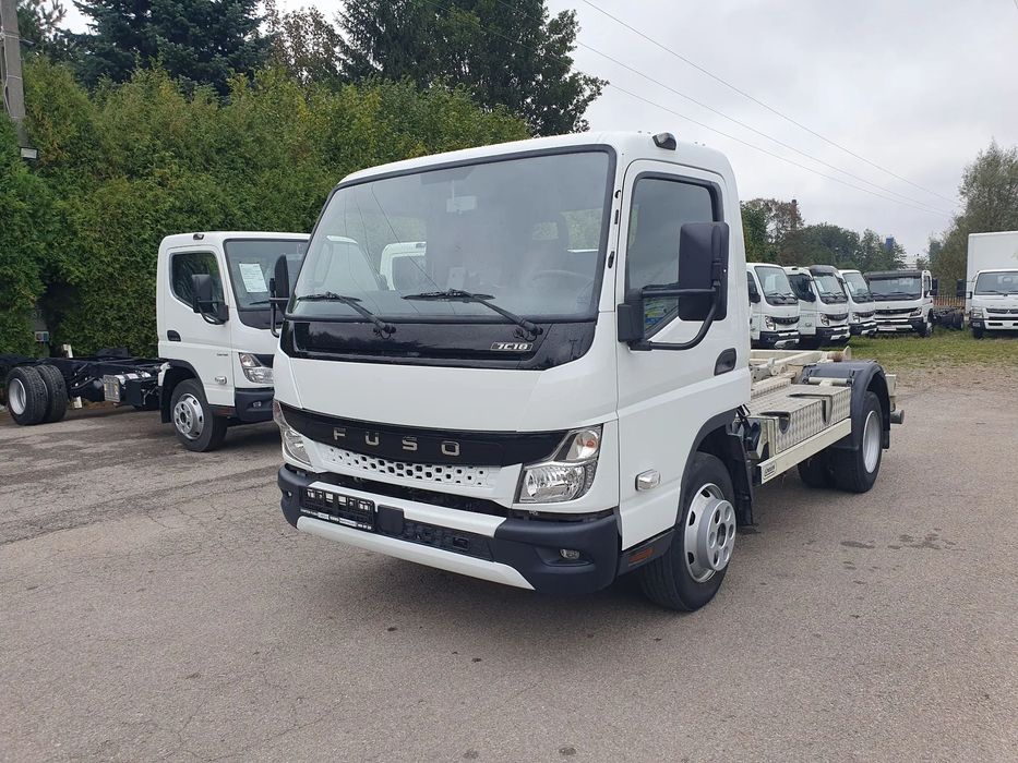 Mitsubishi Fuso Canter 7C18 hakowiec Unsinn