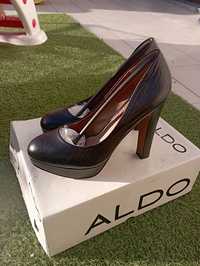 Sapato de salto alto da marca Aldo