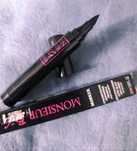 Eyeliner w pisaku możliwość grubszej i cieńszej kreski . Czarny.