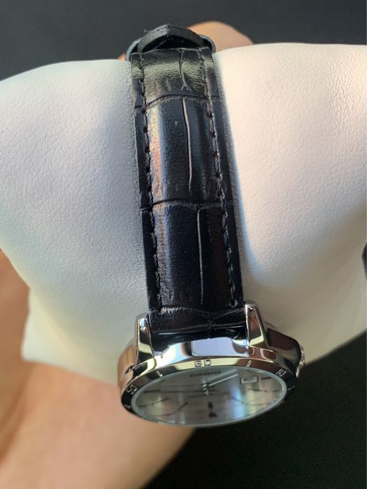 Годинник жіночий Casio LTP-V004L-7A Оригінал Гарантія Часы женские