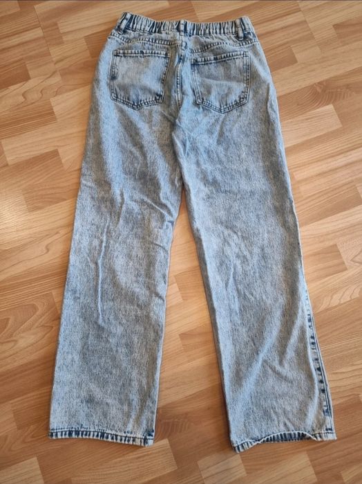 Jeansy damskie z nadrukiem