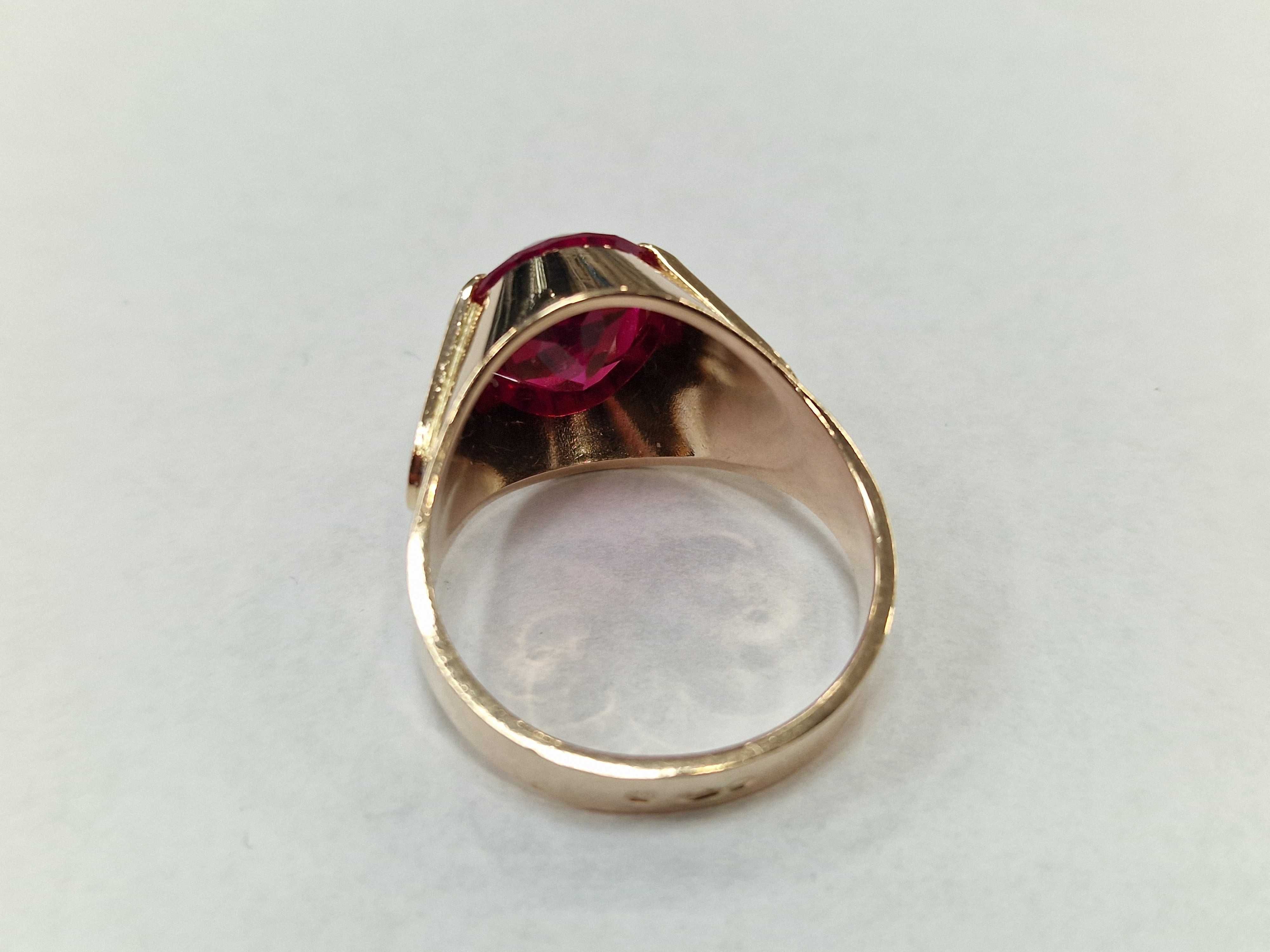 WARMET! Złoty sygnet/ 585/ 9.88 gram/ R24/ Rubin/ Warszawa 63-86