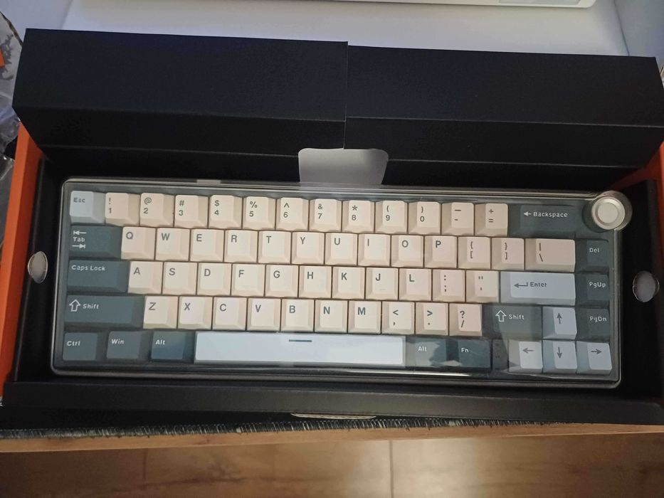 Klawiatura R65 65% Bezprzewodowa