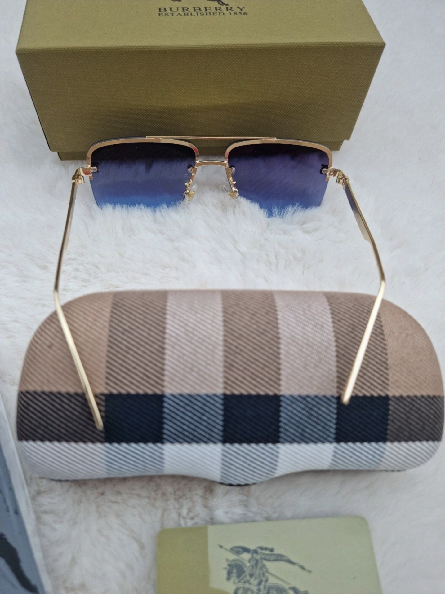 Oculos Burberry novos