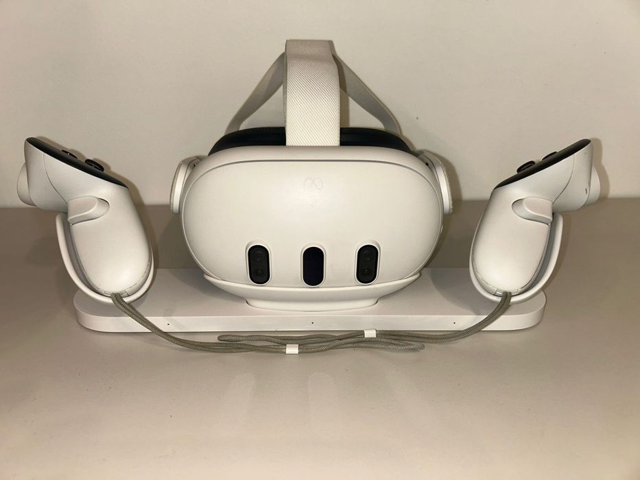 Okulary Oculus Meta Quest 3 + stacja dokująca + akumulatorki  512 GB