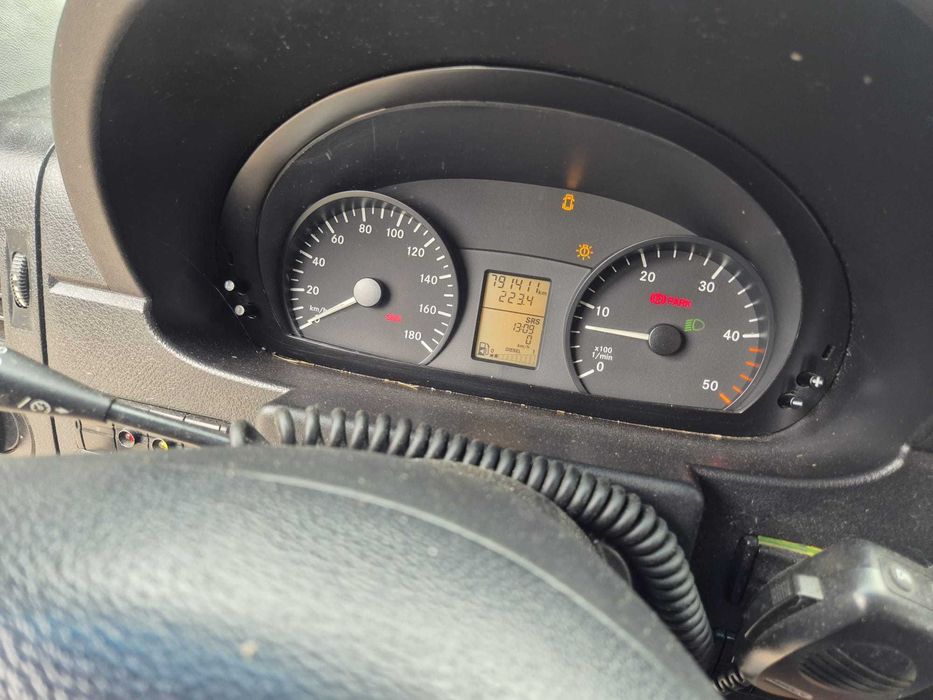 MERCEDES Sprinter 319