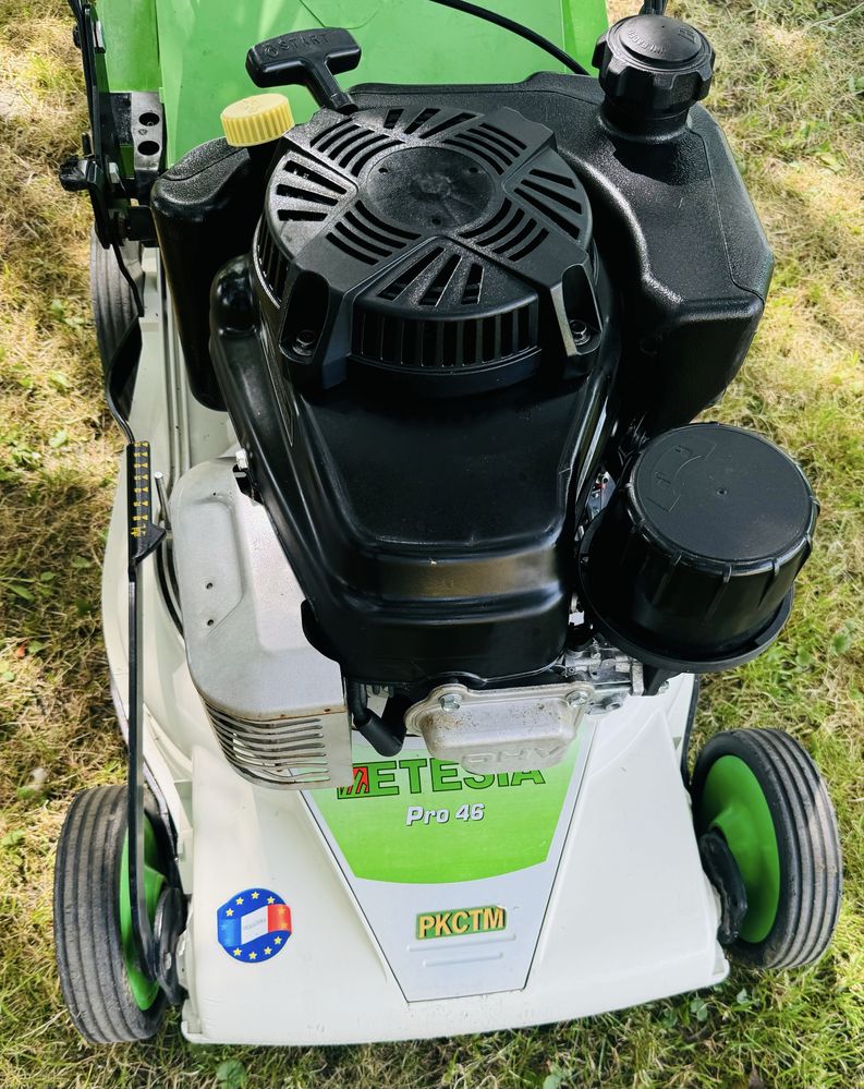 Profesjonalna kosiarka spalinowa Etesia Pro 46 Kawasaki/Sprzeglo/napęd