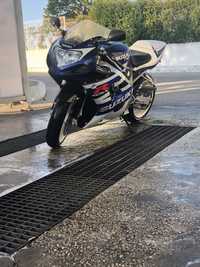 Suzuki Gsxr 600 k3