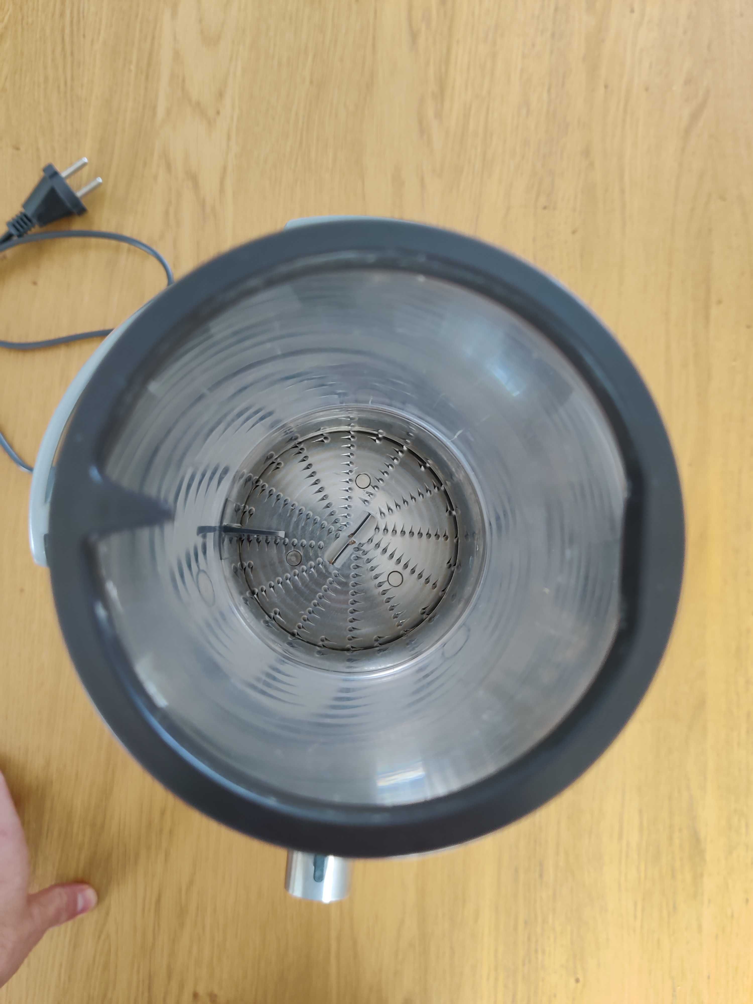 Sokowirówka Philips HR1871/70 Moc: 1000 W