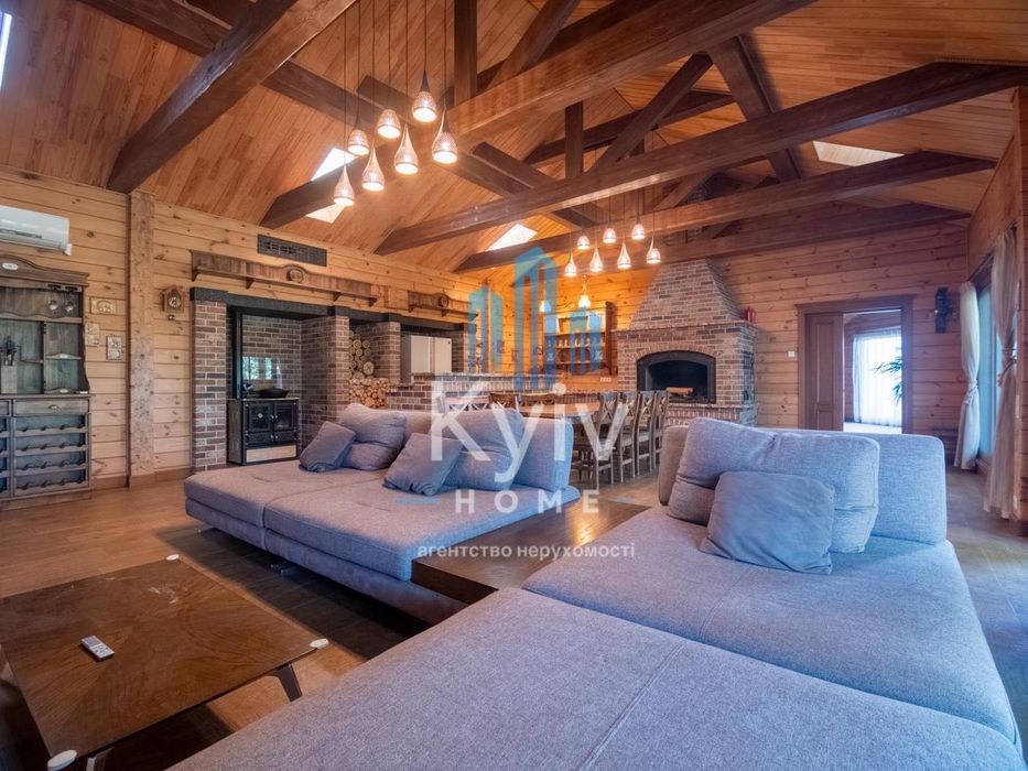 Єлітна Садиба з Сауною та Гостьовим Будинком