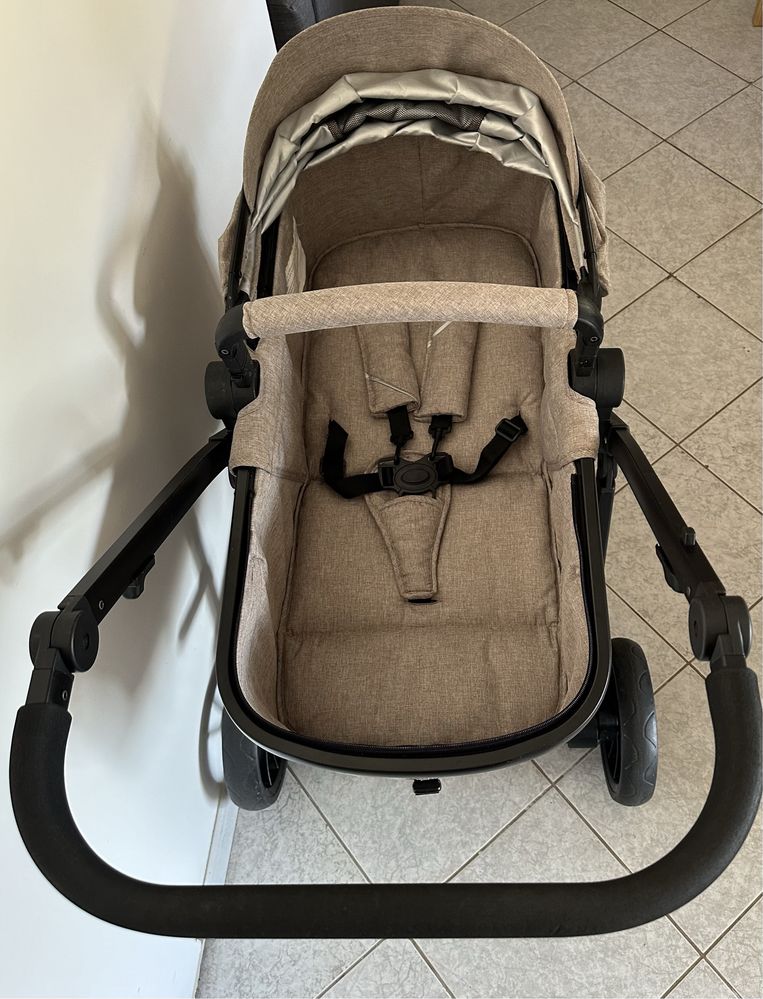 Carrinho de Bebe Two+ conversivel em Trio