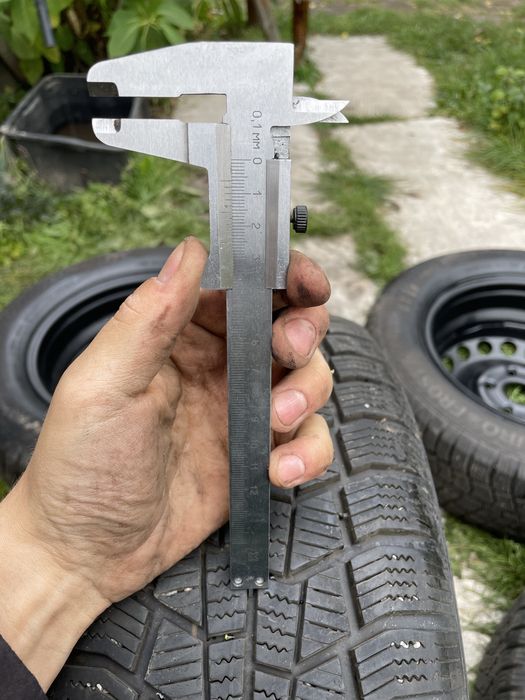 Резина зимова Gislaved 195/65 r15 з дисками і ковпаками