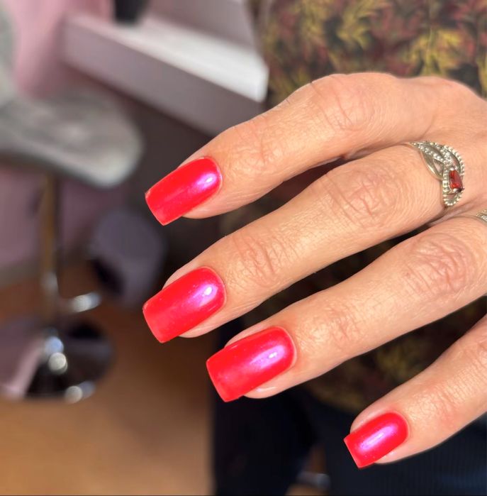 Манікюр гель-лак