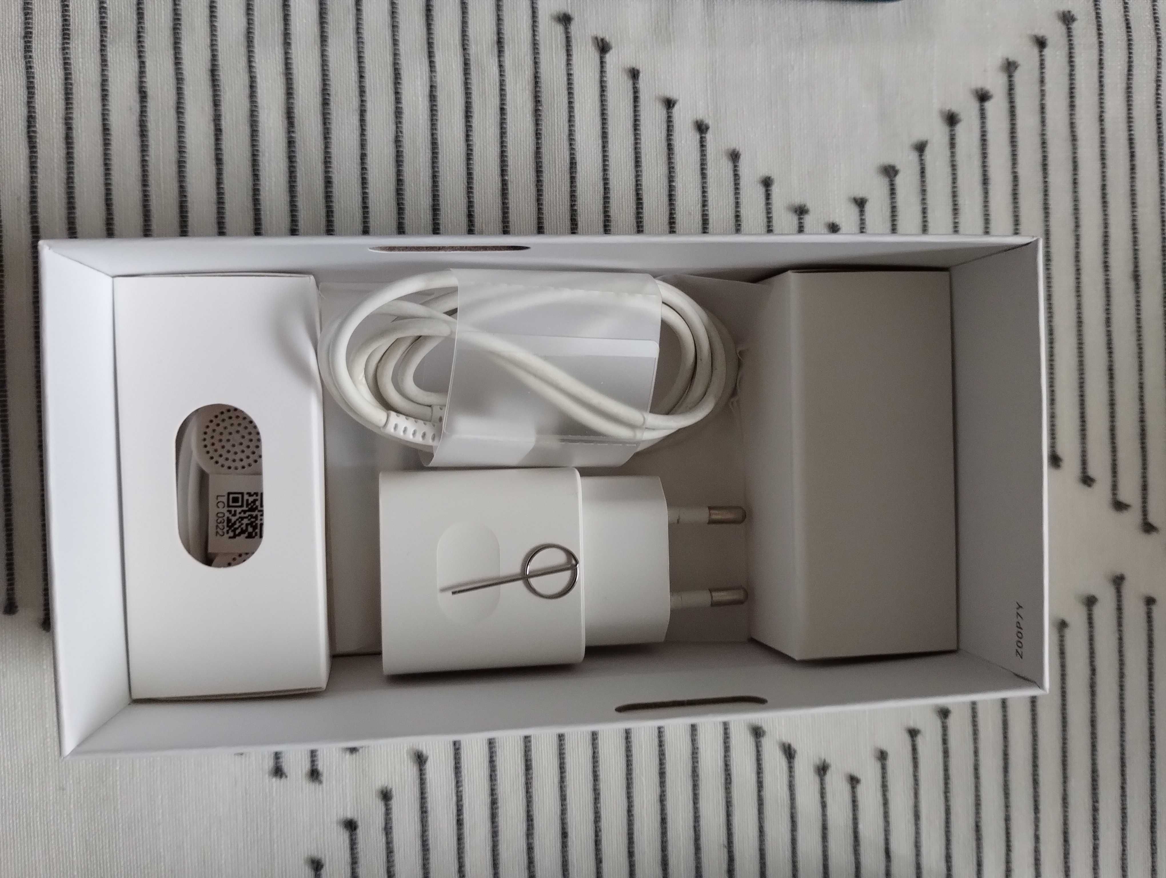 HUAWEI  P30 lite
