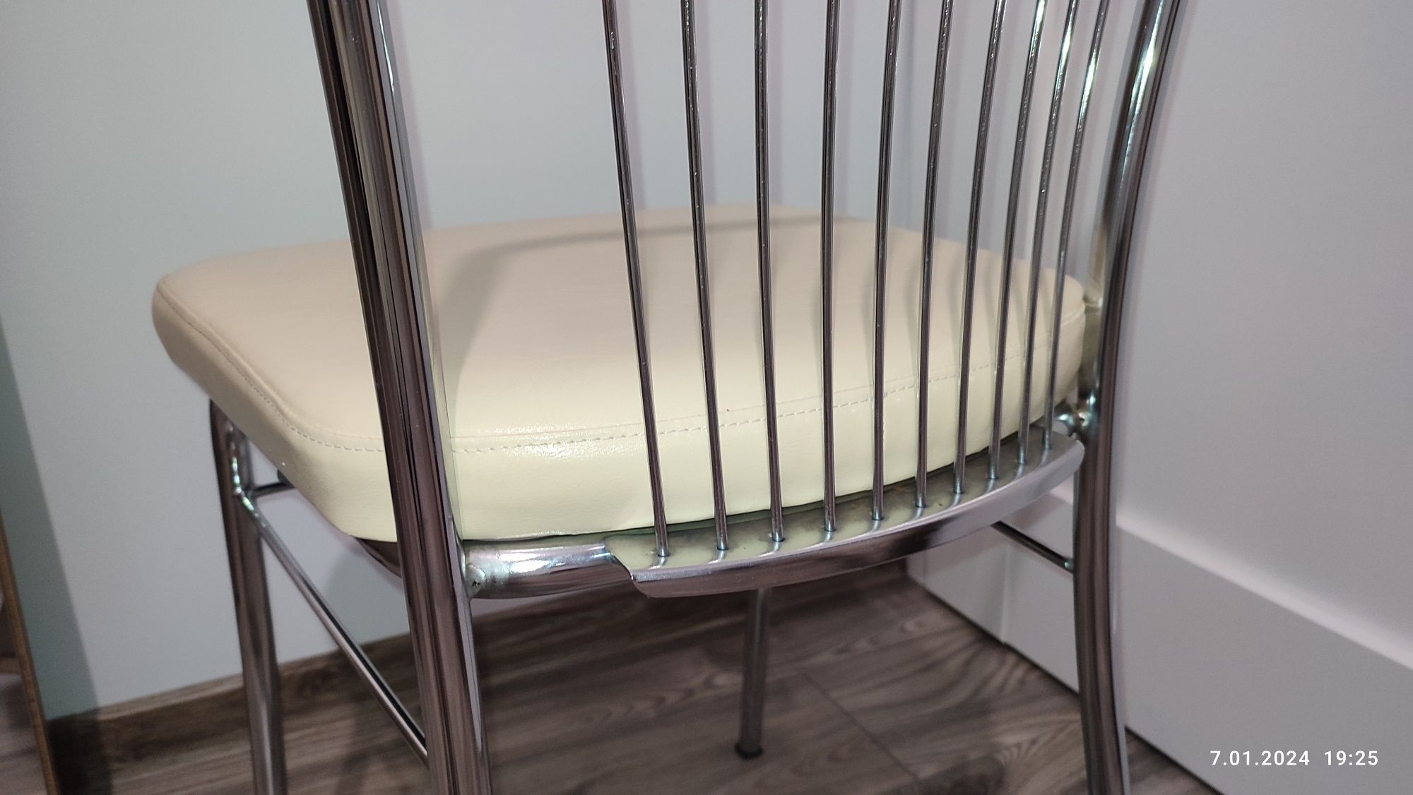 Krzesło metalowe chrom do toaletki biurka