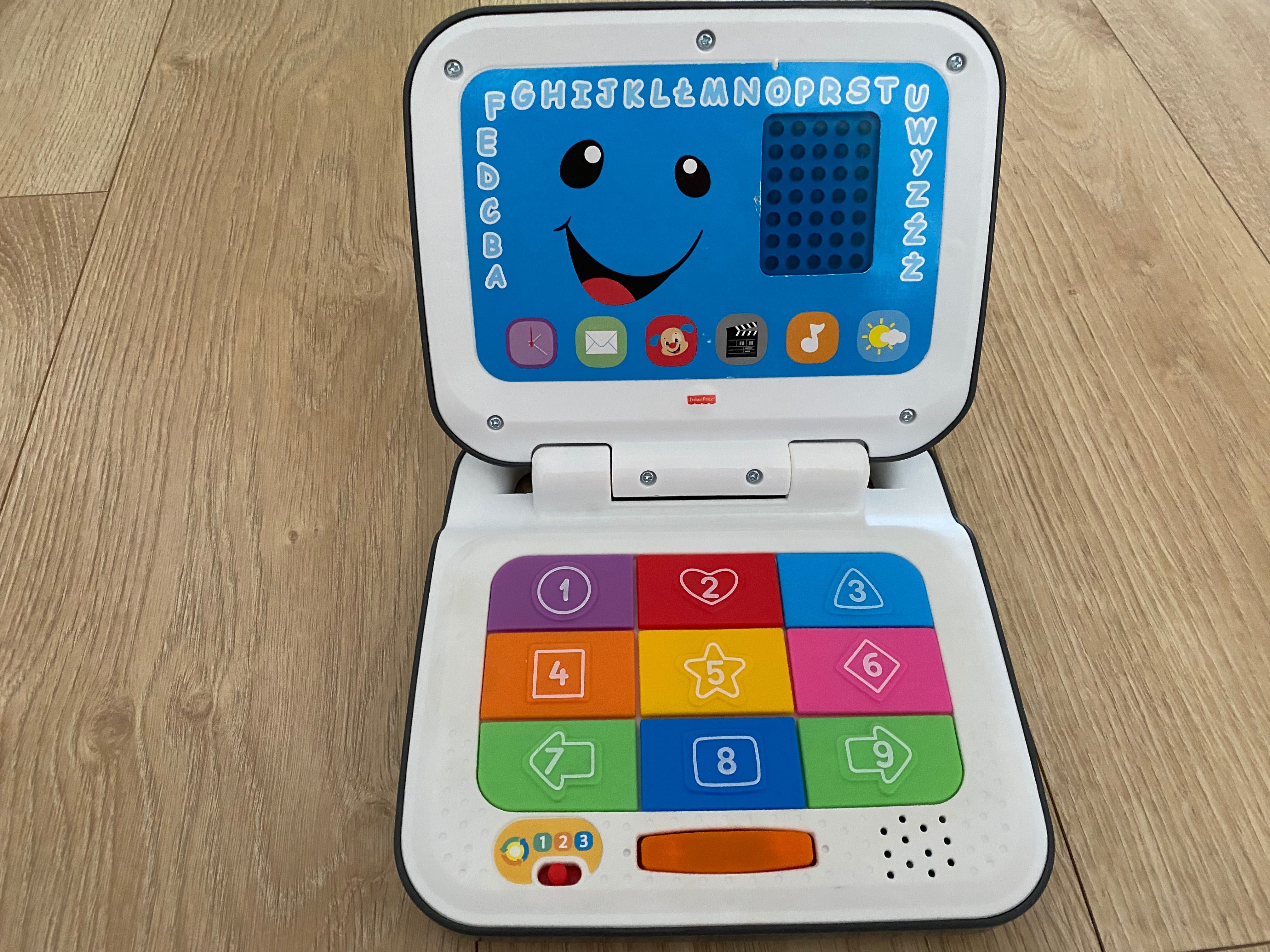 Interaktywny LAPTOP Malucha FISHER PRICE