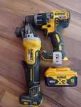 Szlifierka kątowa dcg406 +wiertarko wkrętarka dcd796+bateria DeWalt