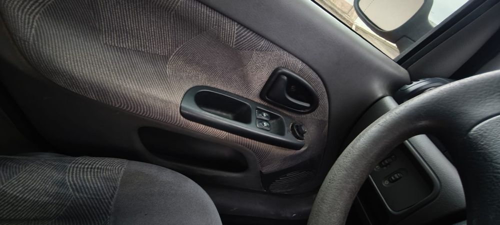 Clio 1.2 RN Gasolina