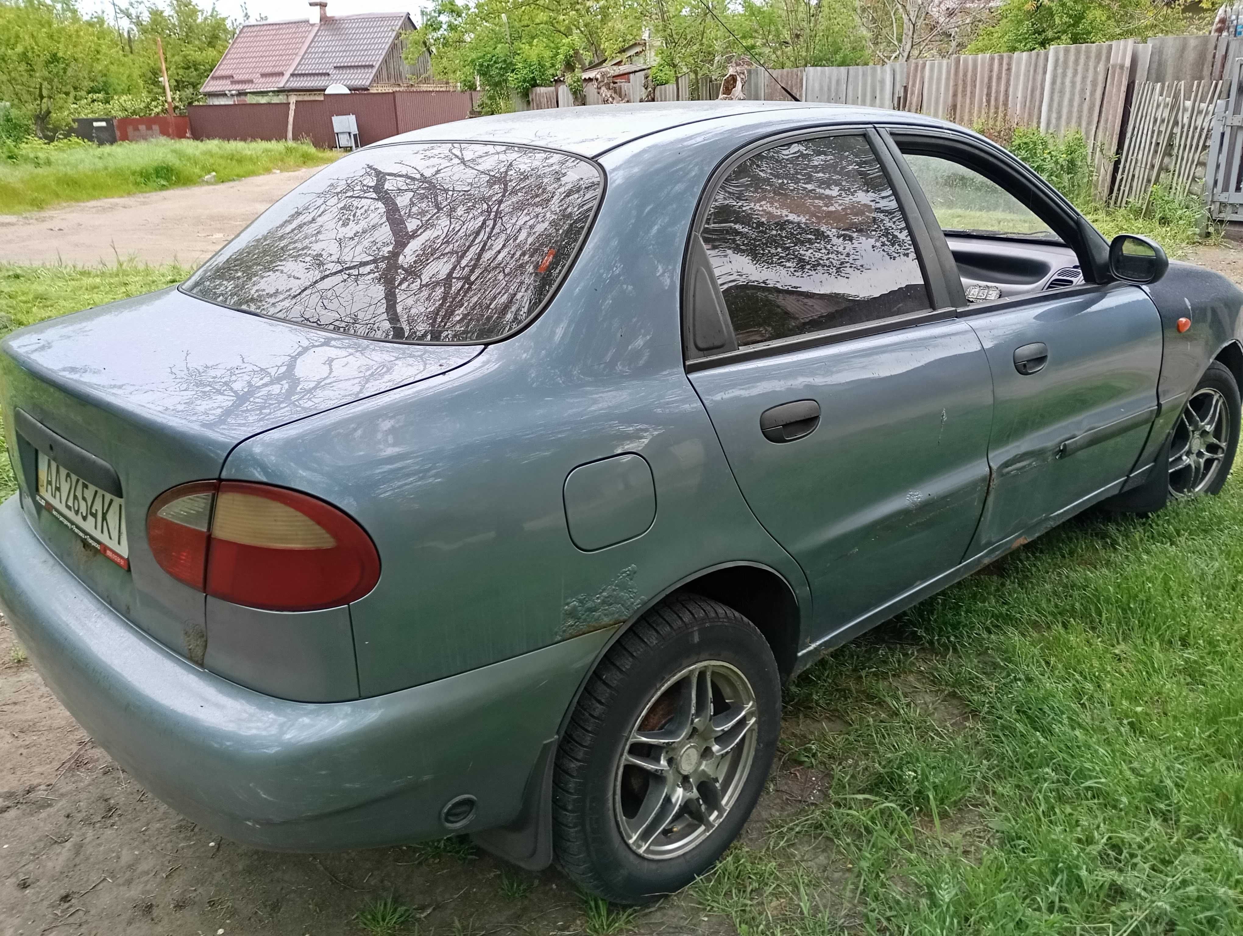 В рассрочку Daewoo Lanos  полной комплектации на газу
