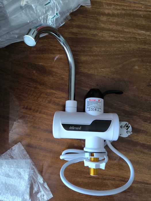 Кран проточный водонагреватель с душем, 3 кВт