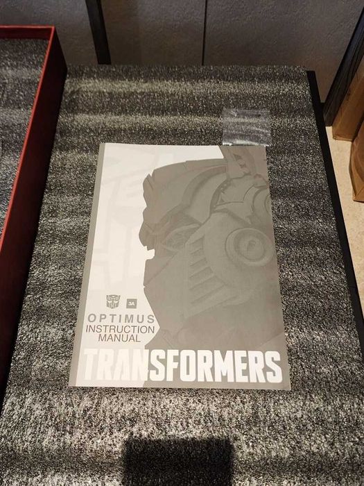 Figura Transformers ThreeA Premium Scale Optimus Prime