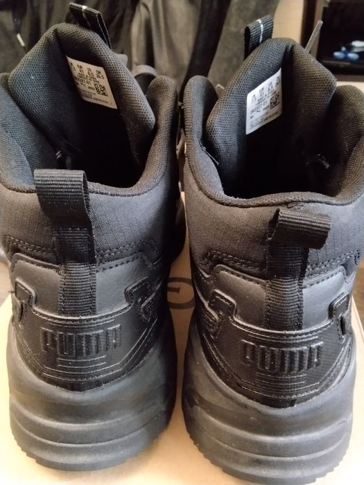 Чоловічі чоботи б/у  на осінь весну Puma оригінал us 8.5 на 26,5 см