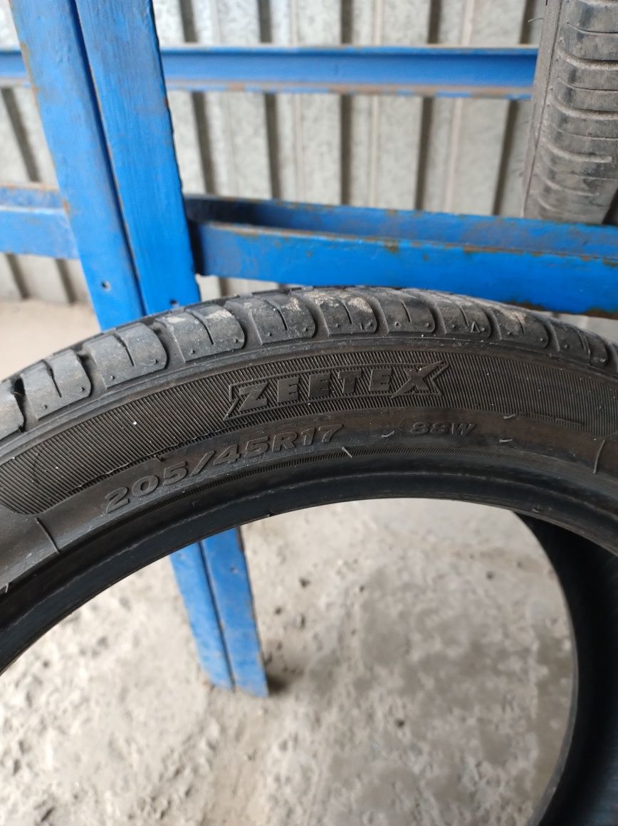 205/45R17 Zeetex 4шт