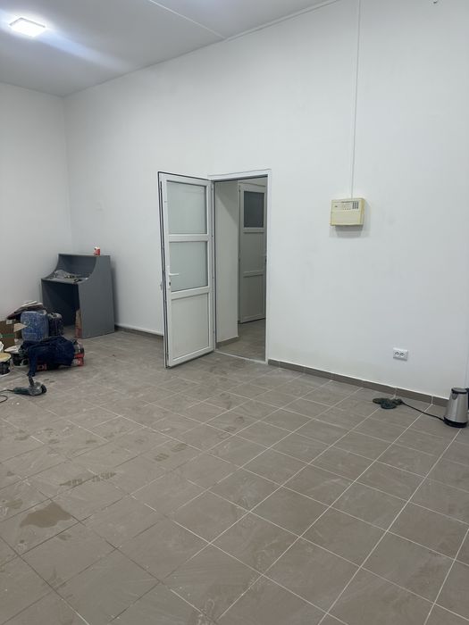 Оренда 47м2 приміщення з Фасадом в Зубрі, Новобудова