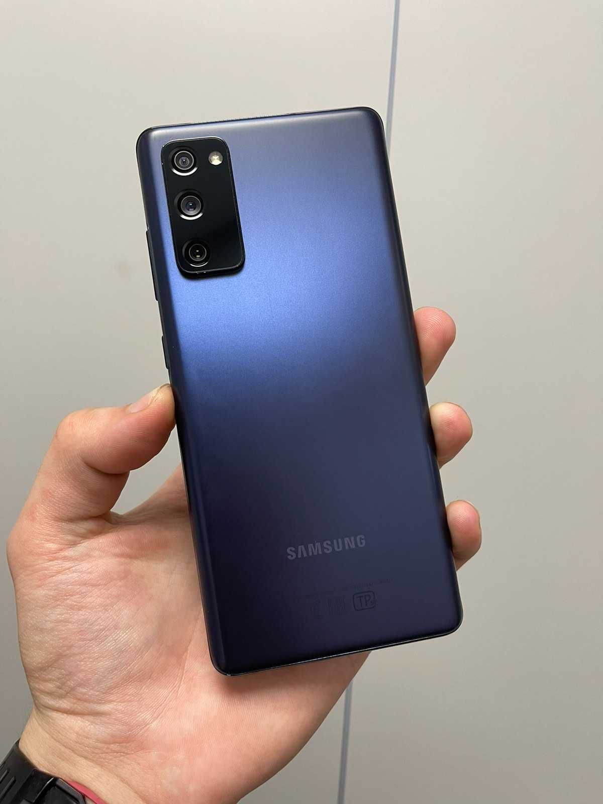 Смартфон Samsung Galaxy S20 FE 6/128 SM-G780F/DS