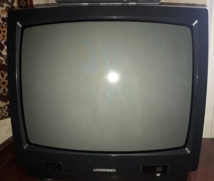 Телевизор Grundig T51-060 Австрия 20 дюймов рабочий