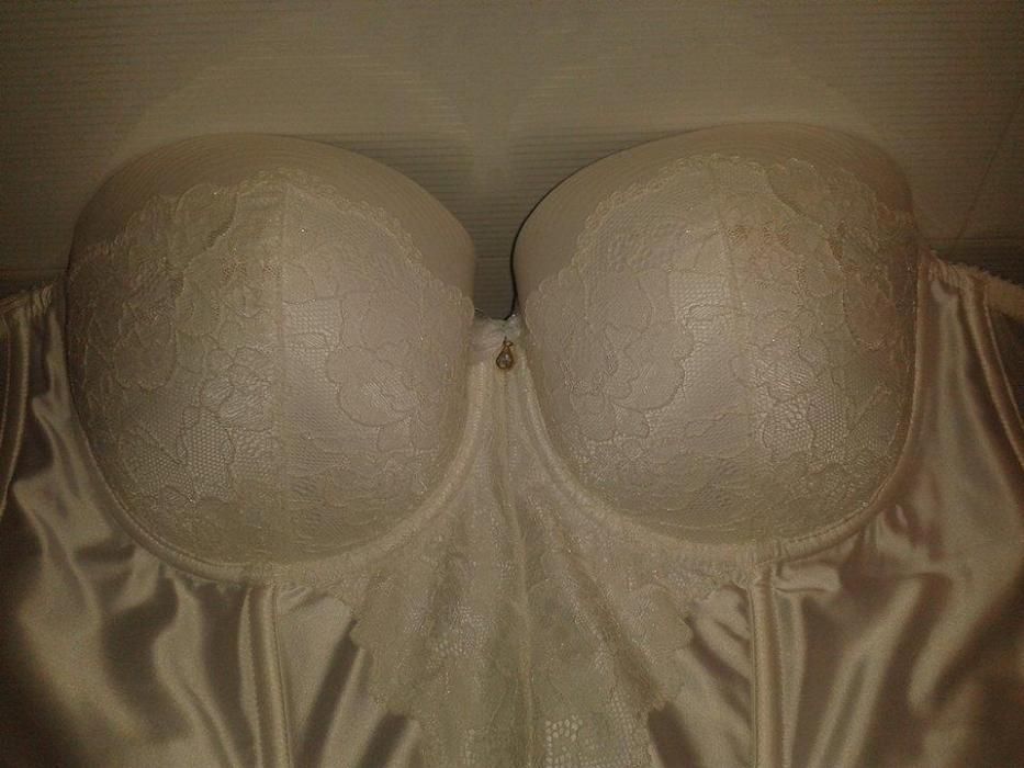 gorset ślubny kolor ivory