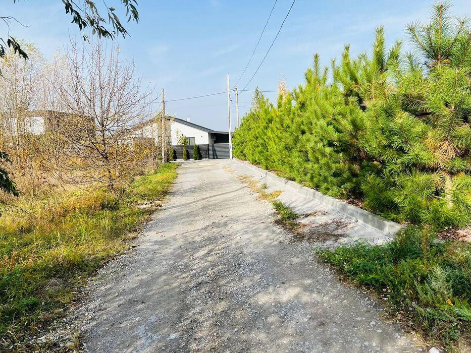 Продам участок в Обуховке закрытая территория лес река