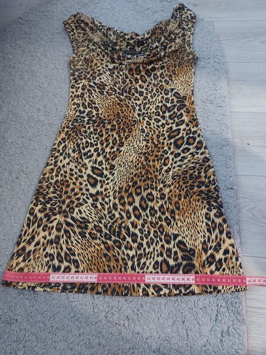 Нарядна зручна сукня М-L