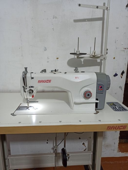 Промышленная швейная машинка bruce