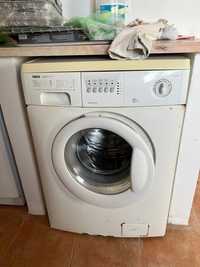 Maquina lavar roupa e Maquina de sercar roupa