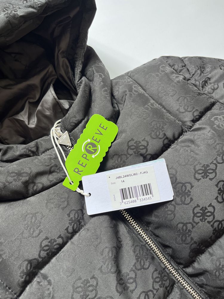 Новая детская куртка Guess