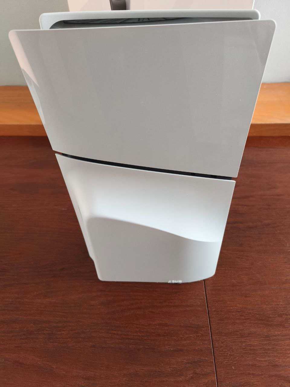 Sprzedaje Playstation 5 1 tb z dwoma grami