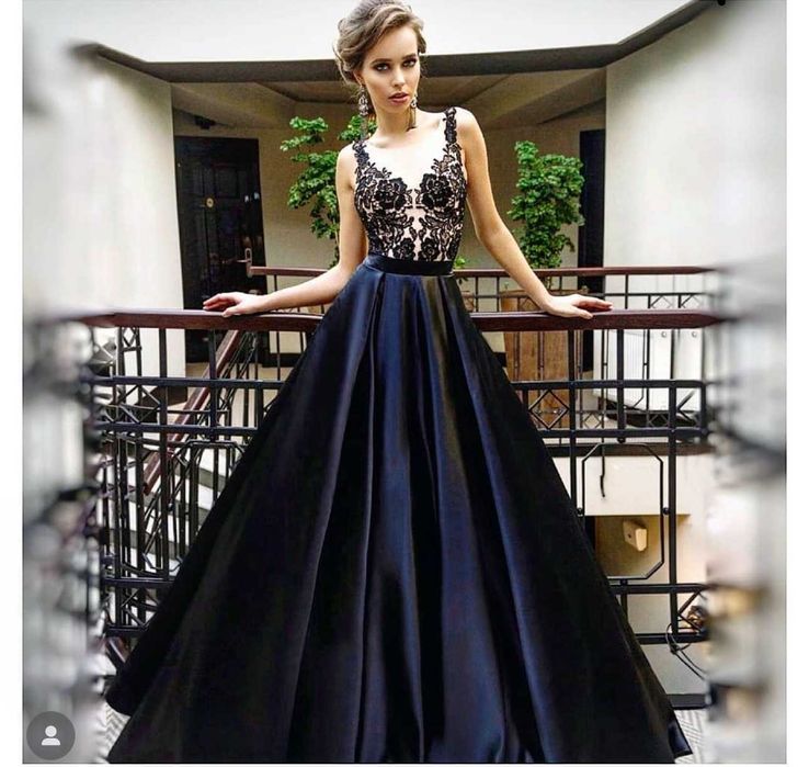 Сукня вечірня Crystal Design, чорна, розмір М 42-44