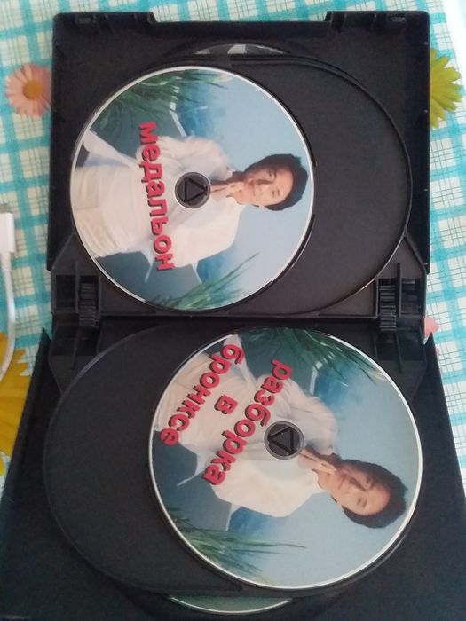 Джеки Чан DVD диски 10 штук