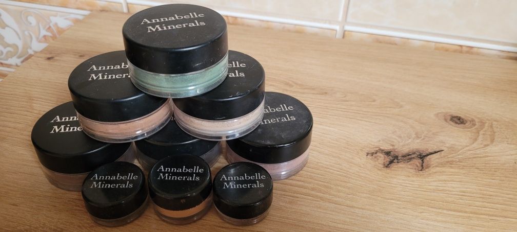 Zestaw cieni mineralnych Anabelle Minerals