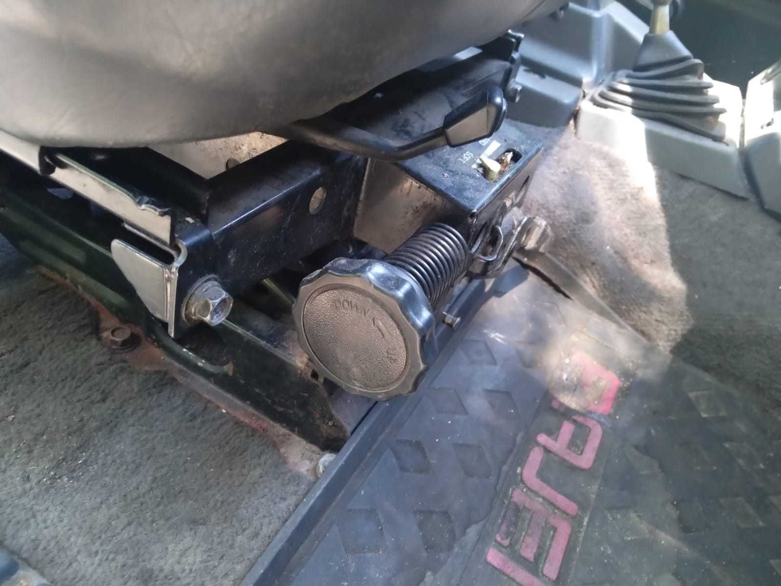 Mitsubishi pajero 2,5td 97r  7 os.wersja japonska